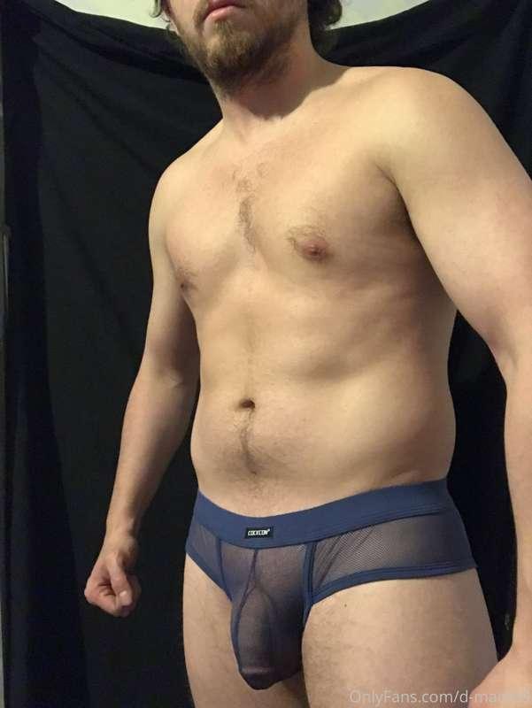 Took a small photo shoot in my navy blue underwear, trying o..