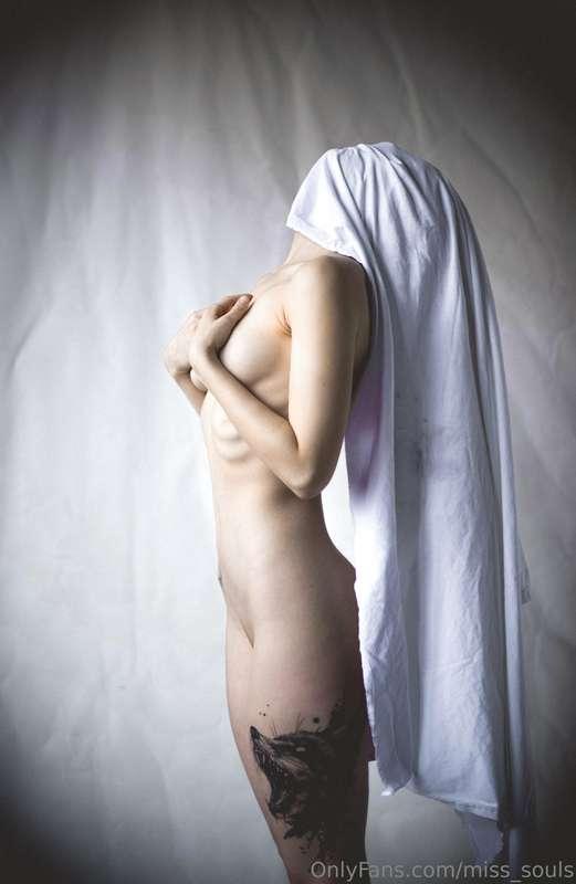 Nude Art? 😁

Taken by: Andreas Puhl