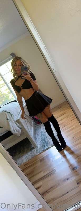 Think I can find someone to bend me over and fuck me in this..