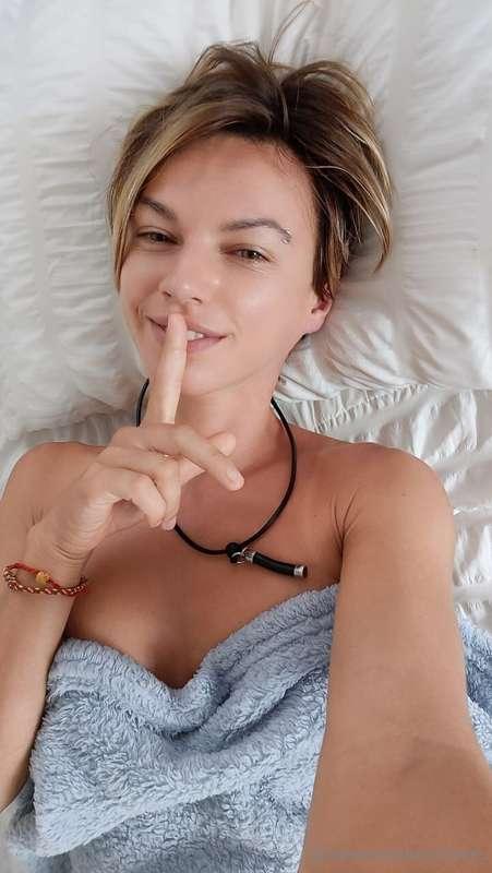 I thought you might enjoy watching me masturbate 😈👉👈