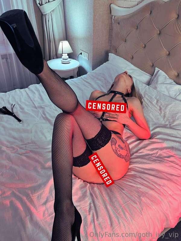 come closer to see more, your liberated lady is ready to cat..