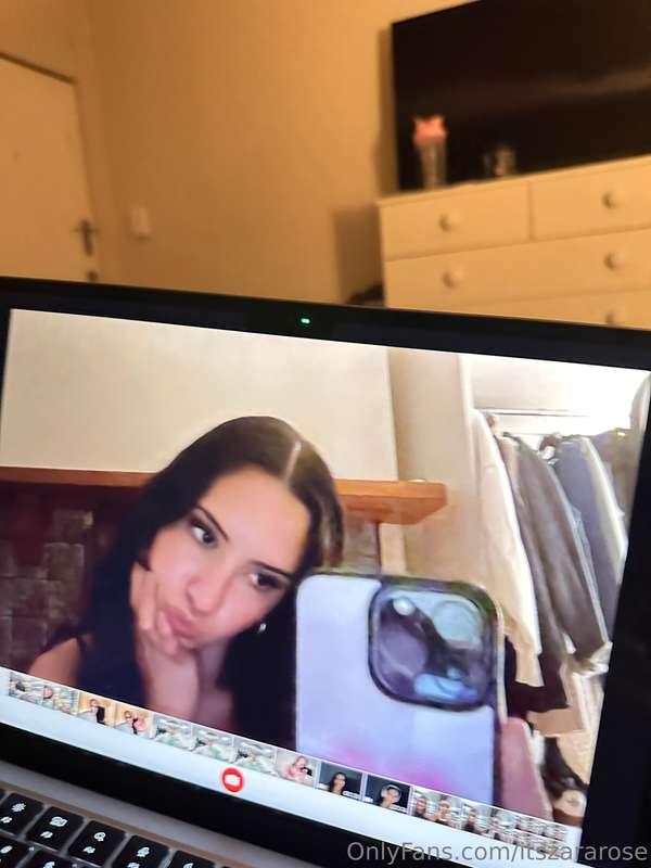 🥰