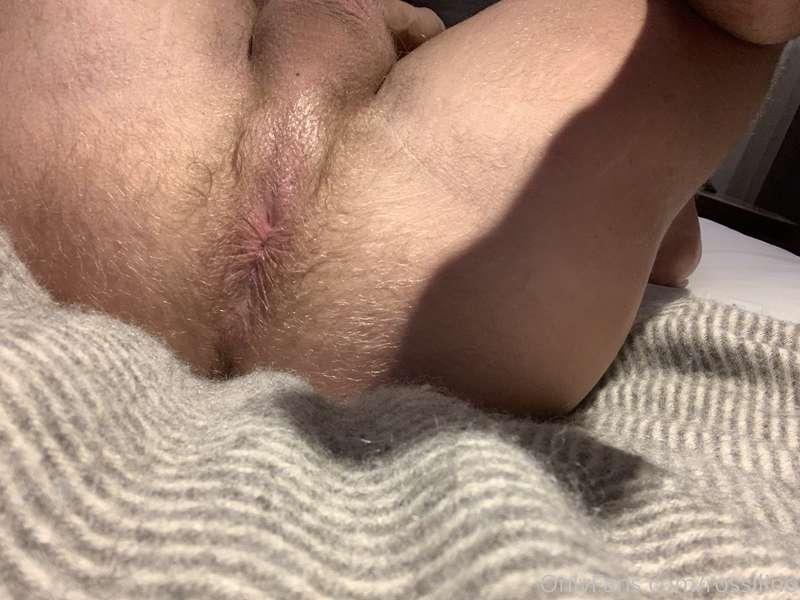 That’s a wet hole! You Know it smells and taste good don’t y..