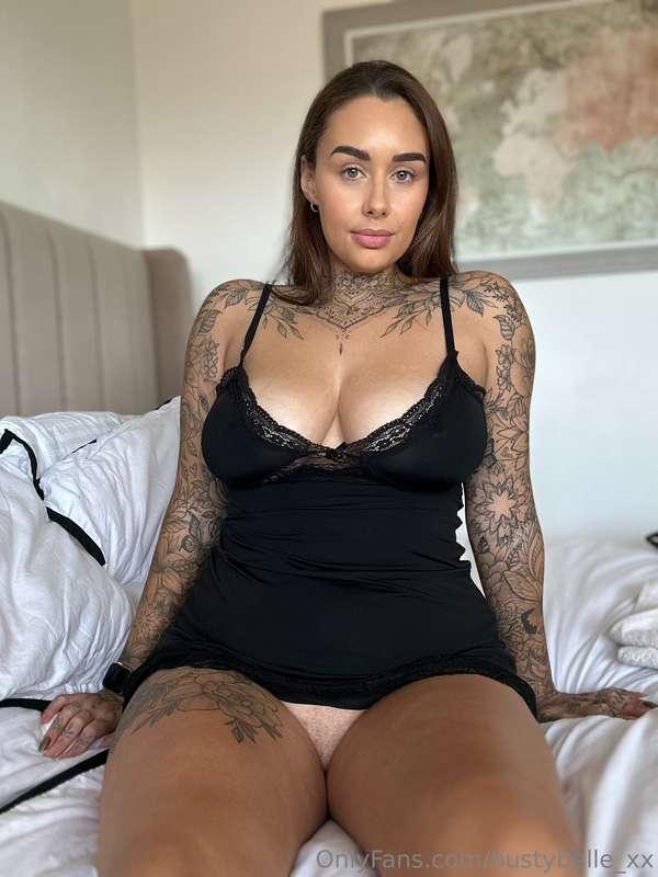 Tight pussy? Come see me in the DM’s 💦