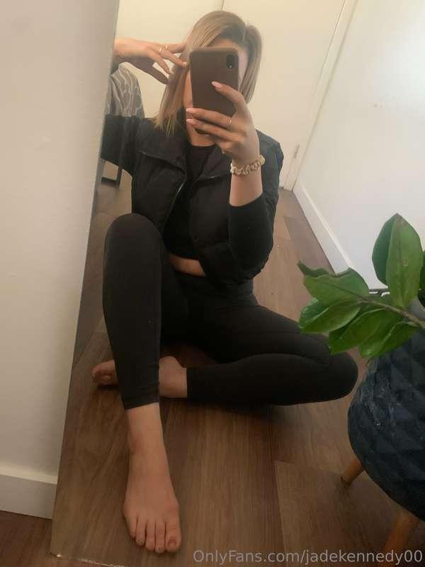 Feeling bored… who wants to keep me company?