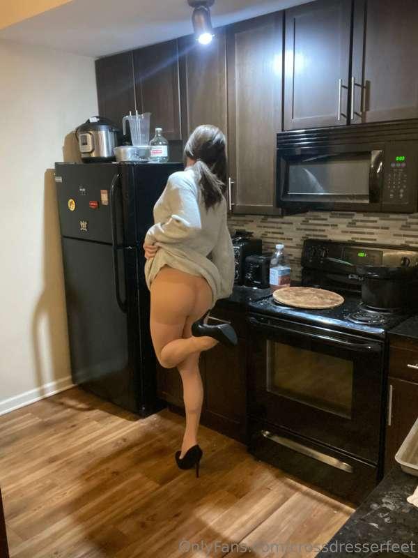 crossdresserfeet image #0