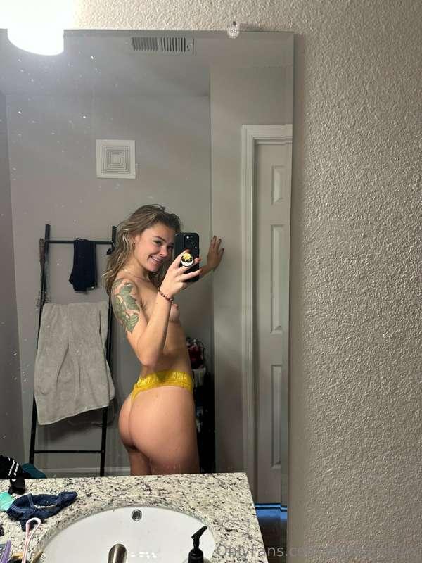 Don’t forget to check your messages babes 🥰