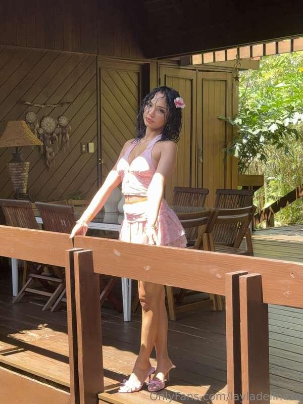 Little garden moment on heels 💗
