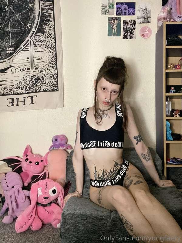 yungfaery image #4