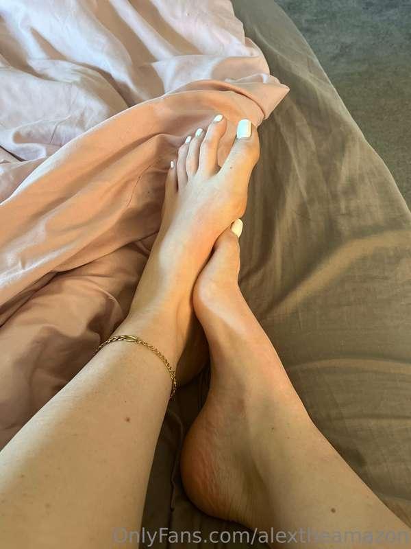 White toes for the win