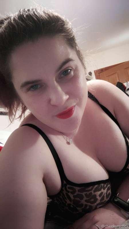 cheekyredfox image #2