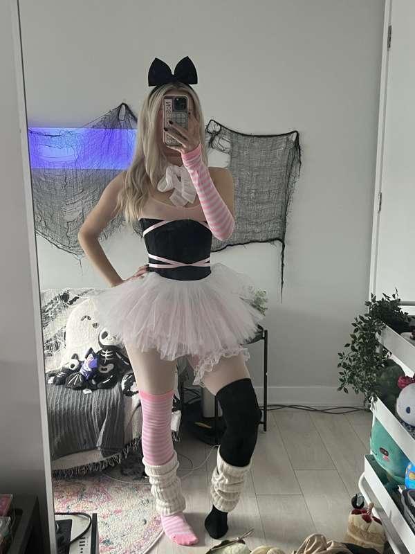 halloween costume sneak peek👀