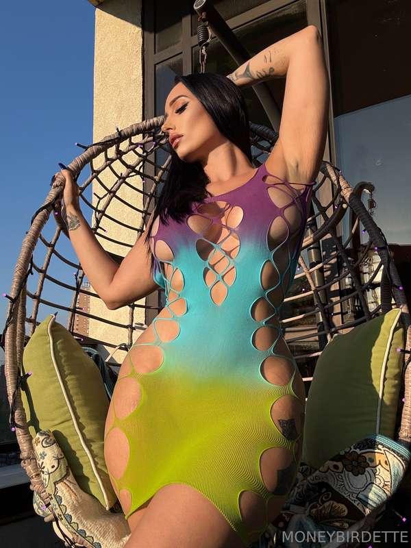 This outfit? Definitely not staying on long 😈