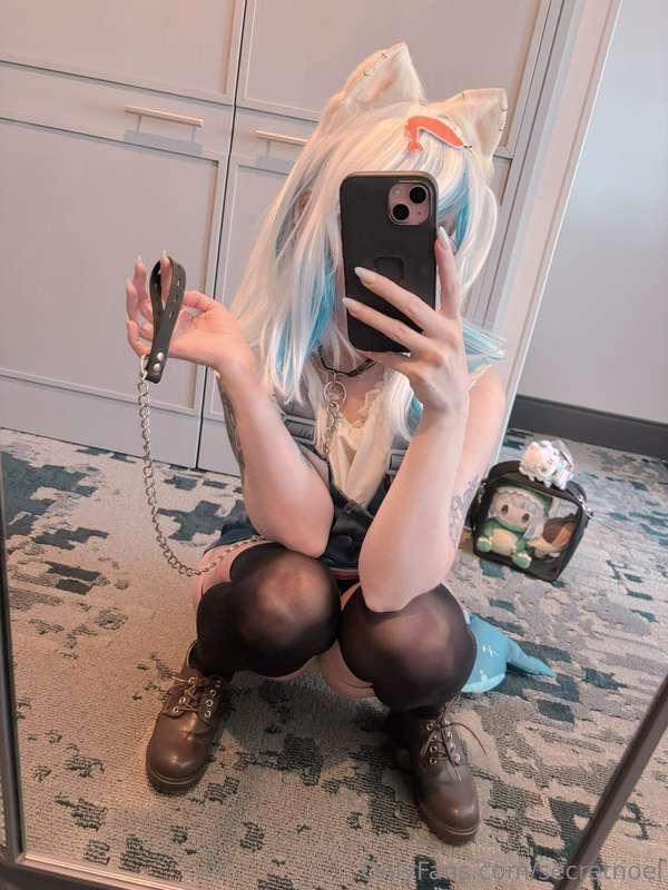 cosplays from offkai!day 1 - gura day 2 - mococo day 3 - ame..