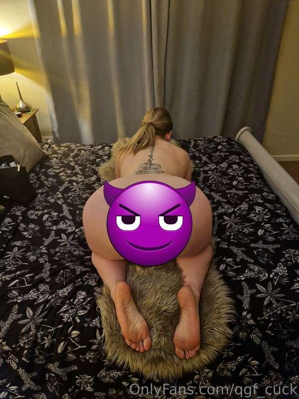 Just before she took her seat...