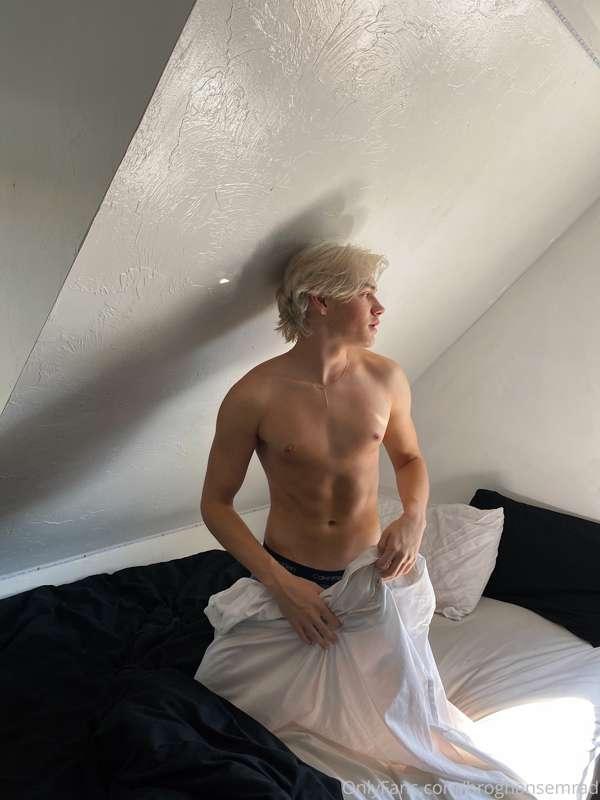good morning guys, how are you? 😋 talk to me in the chats to..