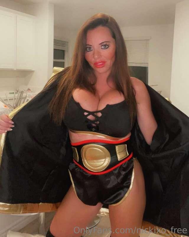 Say I’m the champ baby 😉 having some fun for the spooky seas..