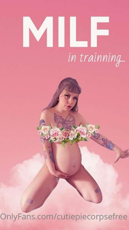 🌸MILF STATUS: PENDING🌸

Temporary leave whilst I'm in traini..