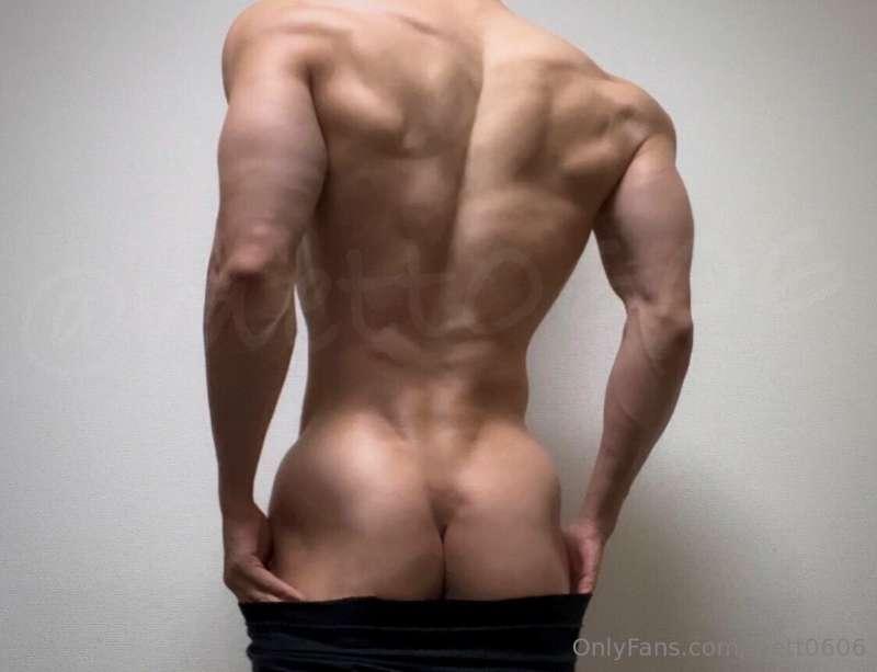 It is the muscles of the hips and back.