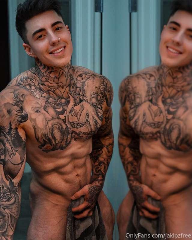 Seeing double 😏? @Jakipz

Onlyfans.com/Jakipz