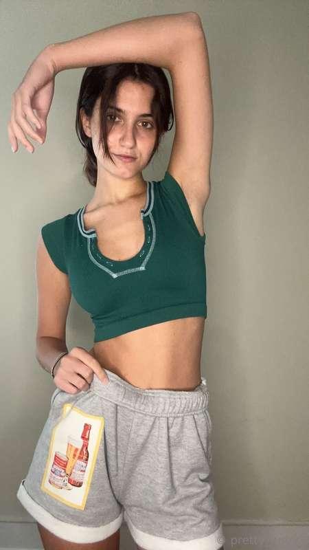 NEW SHORTS 🤩 plus a new solo in your dms!!