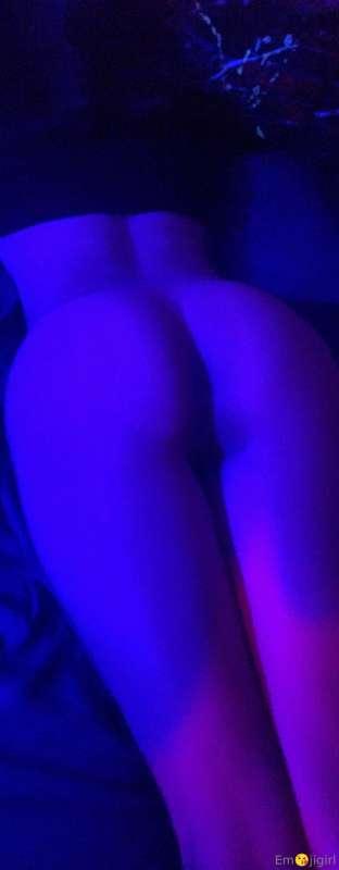 Maybe this booty🍑 will put you in a good mood!