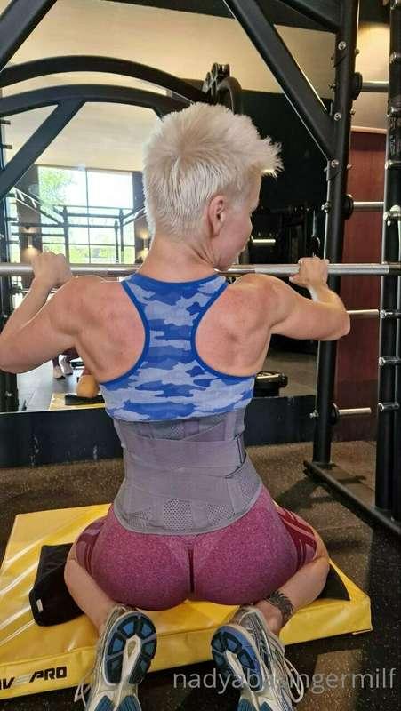 do you love to fuck beefy mature women?🍆💪🏋️‍♀️