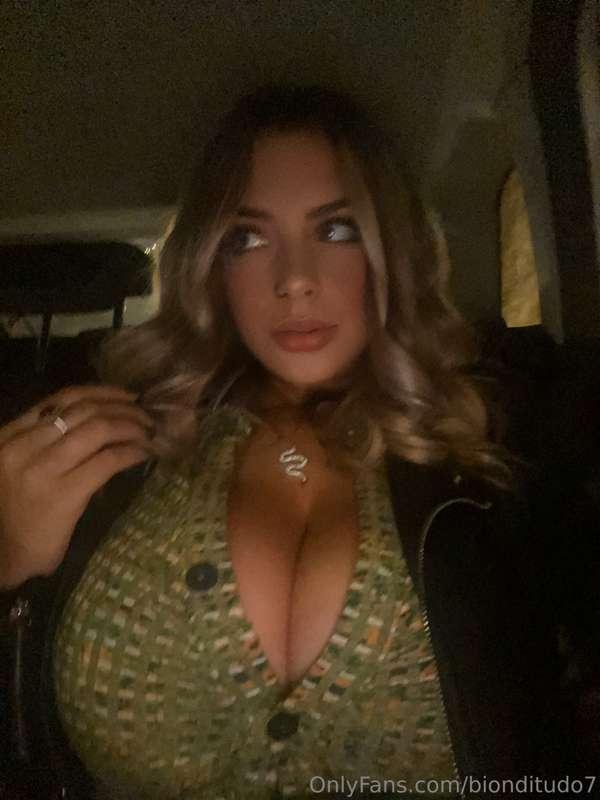 Happy weekend 🥰😘😙