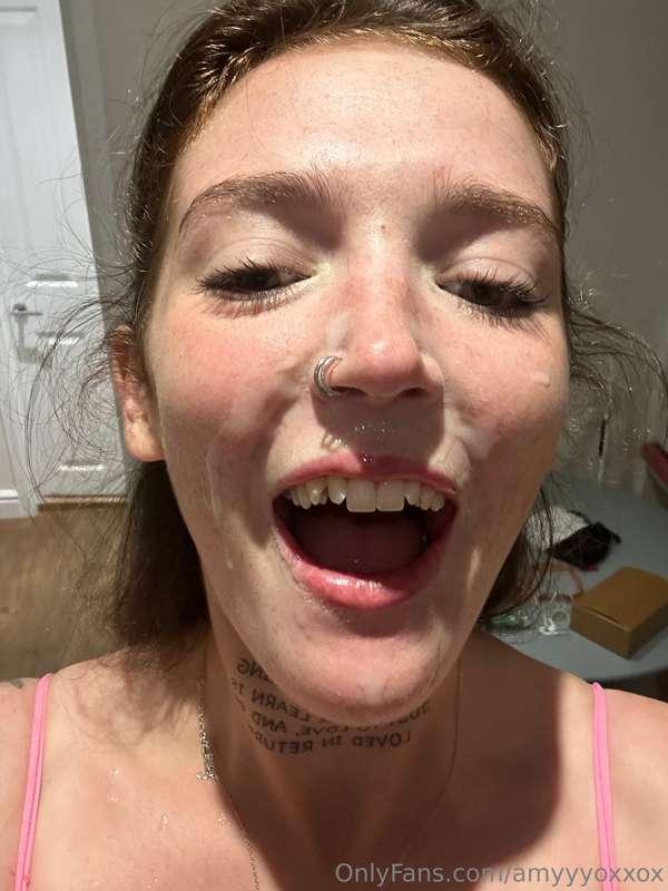 A facial a day keeps the doctor away 😈