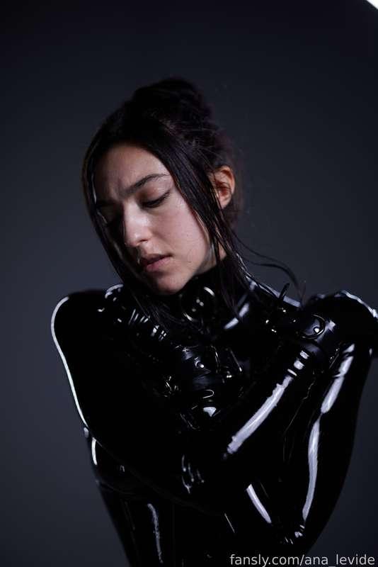 ana_levide image #343