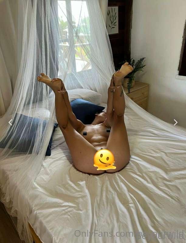 Here’s a little asshole and pussy bundle for you babe 😘