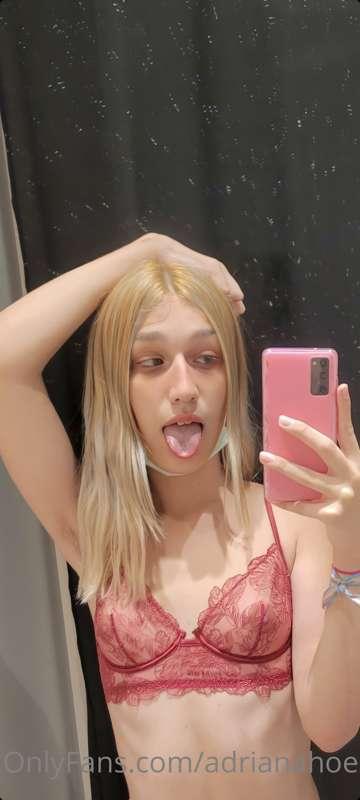 Me siento súper diosa en esta foto 😳

Dale a like si quieres..