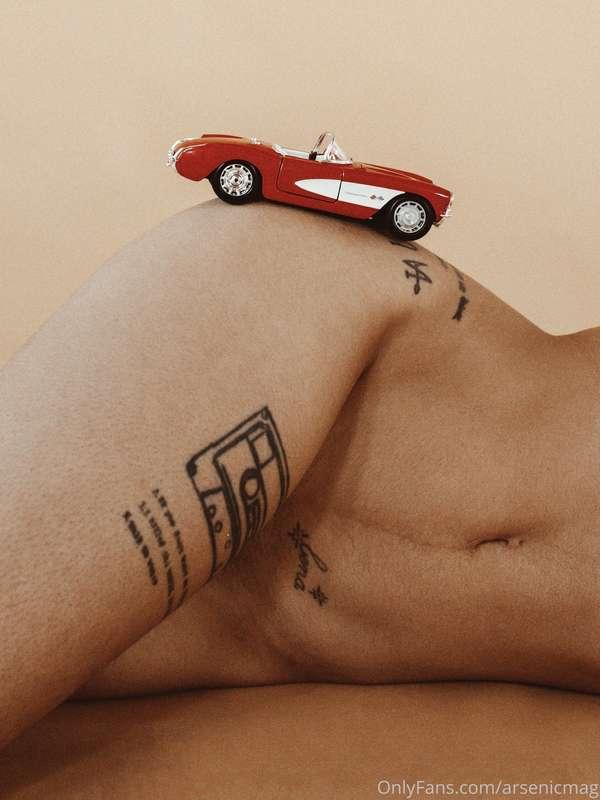 We love fast cards and fast photographers. 🏎❤️ @lenajacksons..