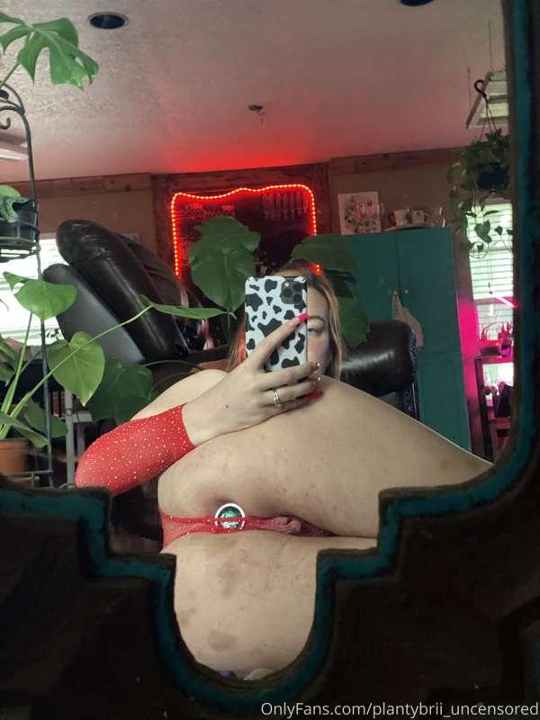 i want more butt plugs 🥺