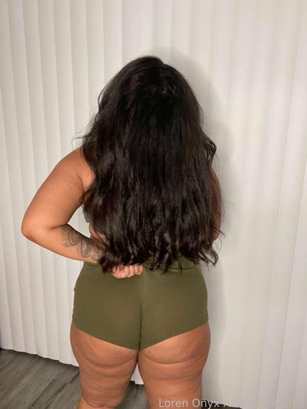 onyxcums image #1