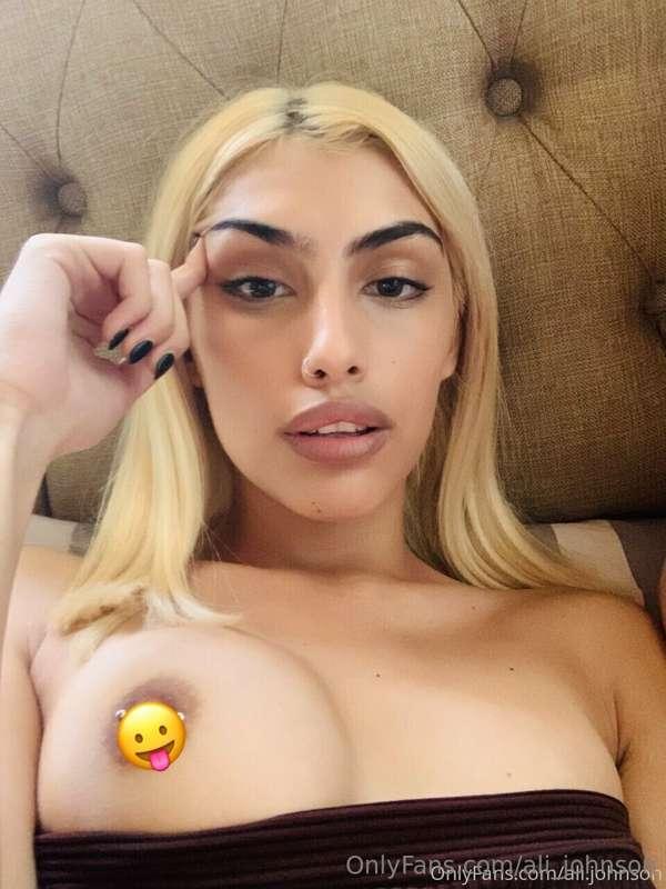 Promo‼️‼️

If you buy 10 minutes of video calls, you get 5 m..