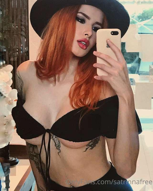 jaja tem live no @suicidegirls