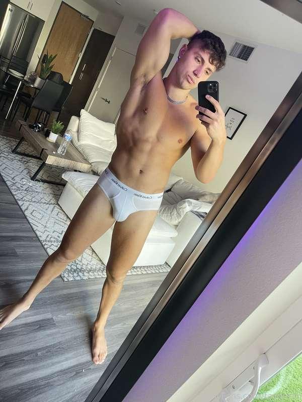 hi, i just sent you something naughty