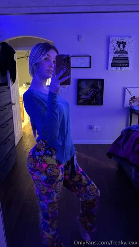 just felt cute… so here 🫣💋