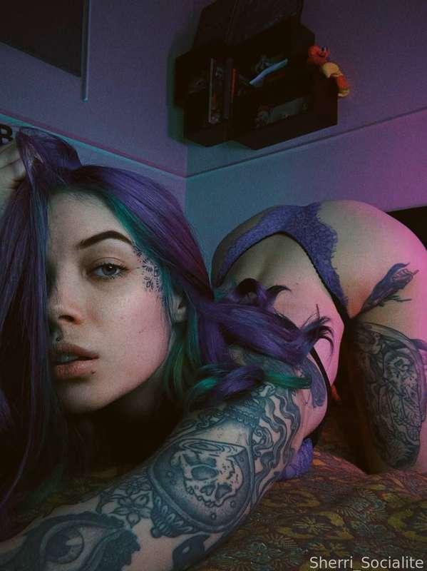 Sweetie, I will stream in about 1 hour! Get ready to get horny together and communicate 🔥