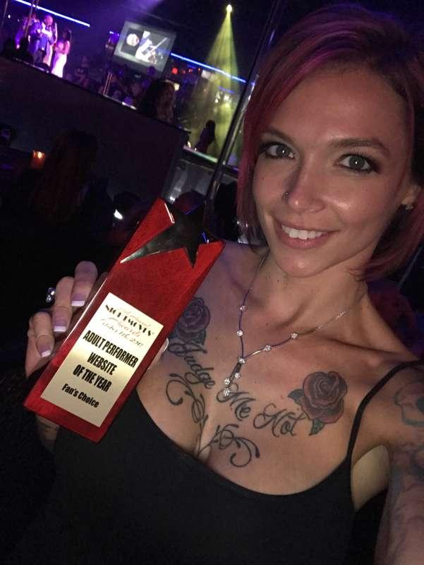 annabellpeaksxx image #0