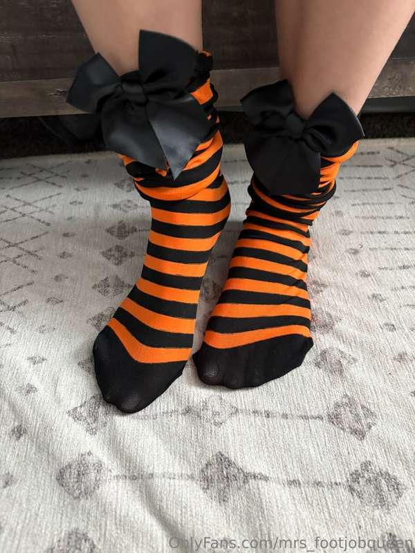 mrs_footjobqueen image #8
