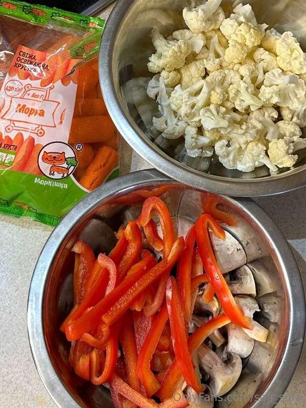I took a cooking class today. Do you like to cook? What is y..