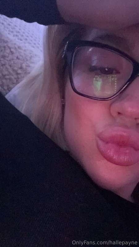 Would you kiss me? 