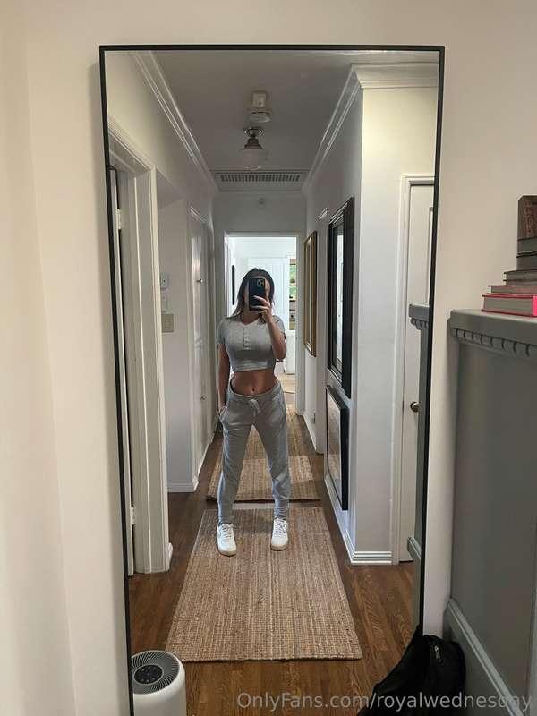 Do you like my outfit?🙈