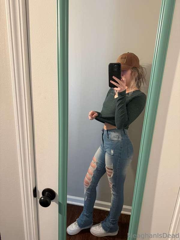 Do these jeans look okay on me? 