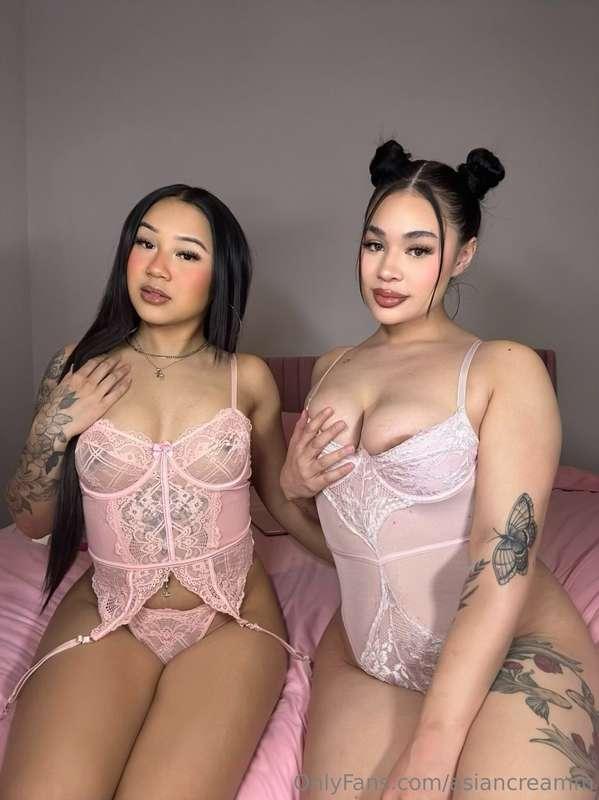 I’M ON LIVE RIGHT NOW GUYS WITH @asianbarbiee 😍CUM JOIN 😩💦 h..