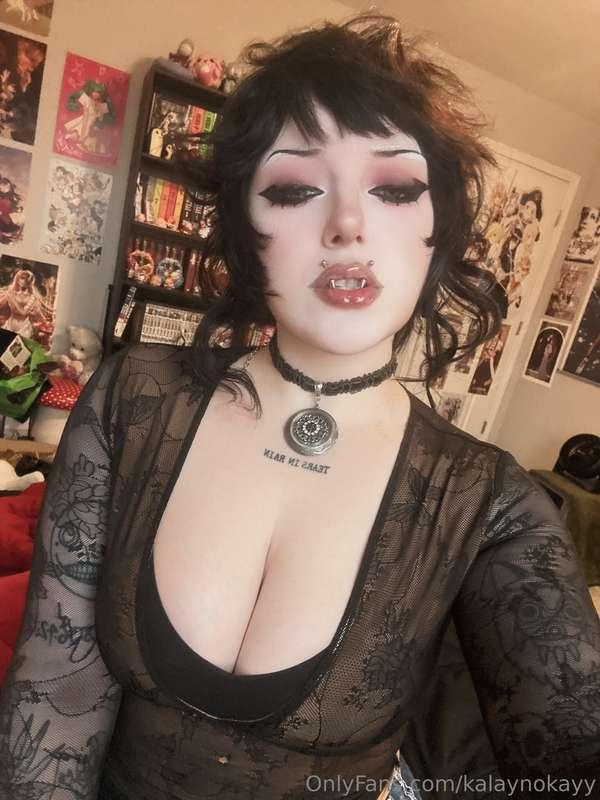 stop staring at my tits and send me a DM 😏