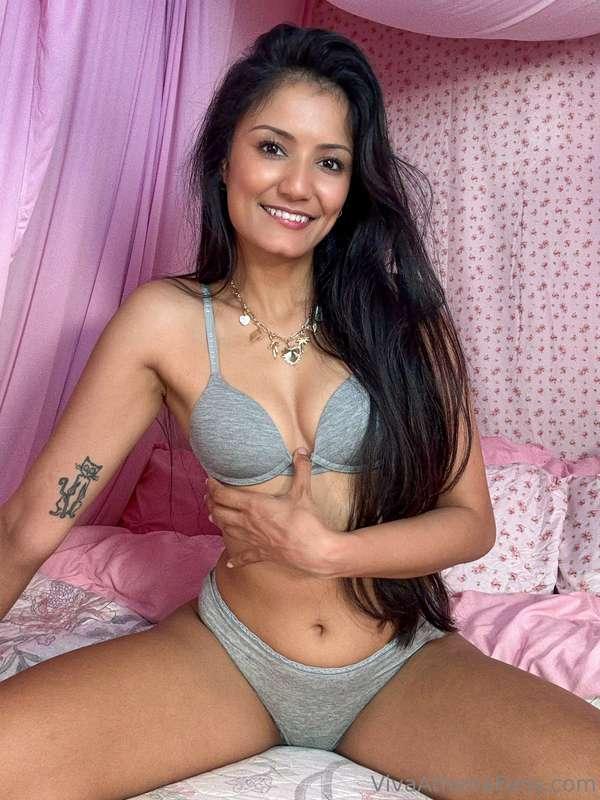 want to feel your hands on my boobs 🩷