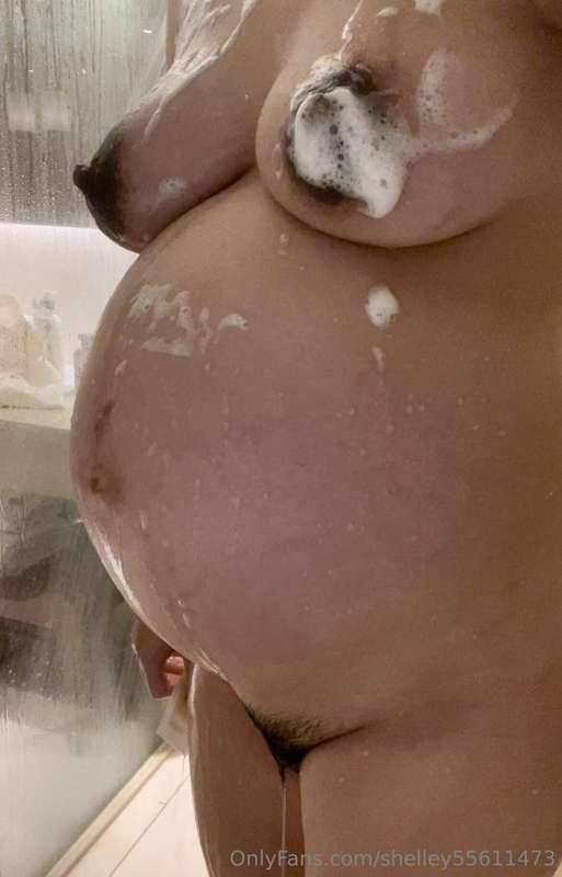 洗澡順便拍一張😝
